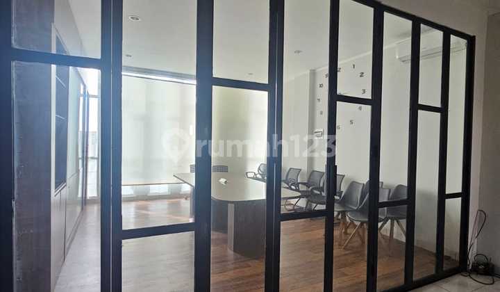 Dijual Cepat Ruko Rapi Siap Pakai 3 Lantai Pinggir Jalan Utama Bekasi 2