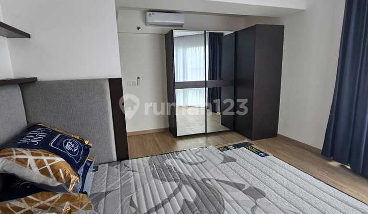 Quick Sale New Taman Anggrek Apartment Fully Furnished 2