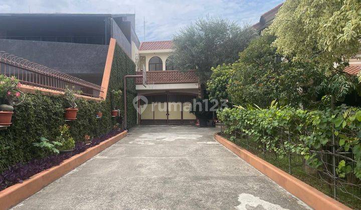 Jual Rumah Luas Huuk Dan Asri Pinggir Jalan Dekat Perumahan Taman Mutiara Prima Dan Tosiga ( Tomang City Garden ) Kemanggisan Kebon Jeruk Jakbar
 2