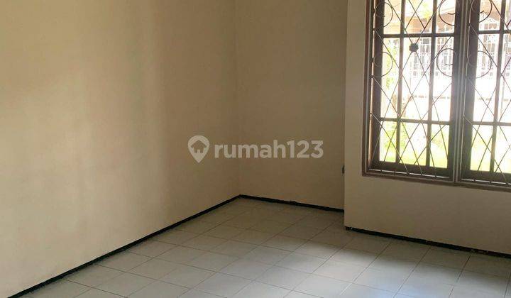 Rumah Siap Huni Disewakan Darmo Harapan Utara Vii Semi Furnish 5