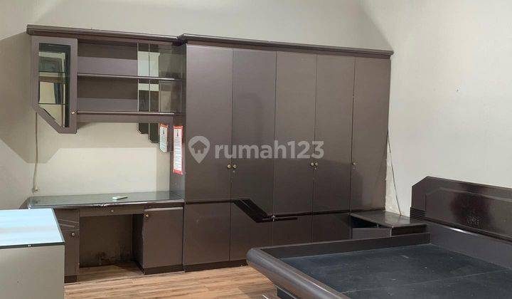 Rumah Siap Huni Disewakan Darmo Harapan Utara Vii Semi Furnish 9