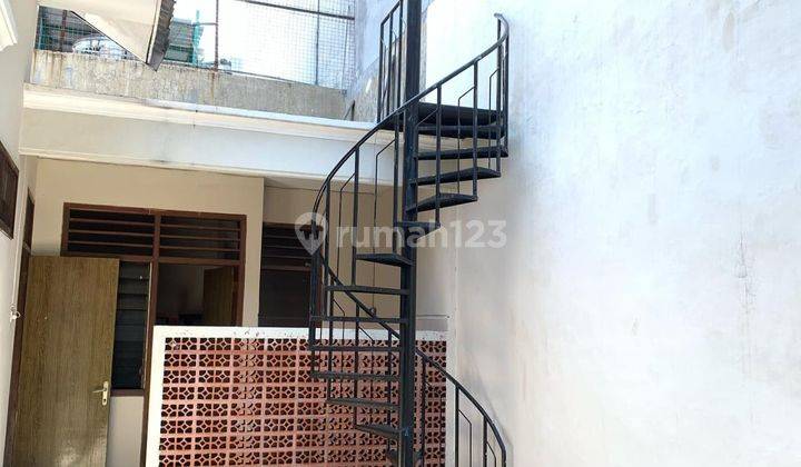 Rumah Siap Huni Disewakan Darmo Harapan Utara Vii Semi Furnish 11