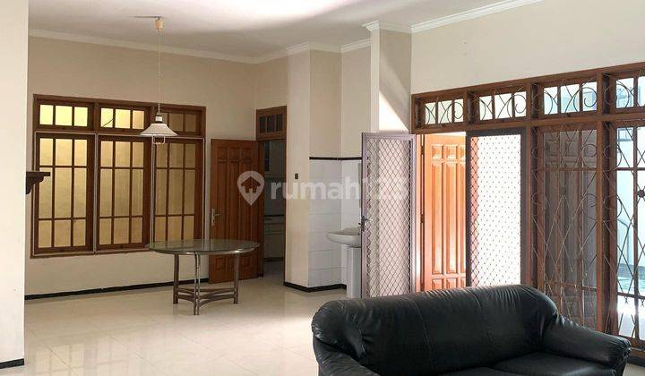 Rumah Siap Huni Disewakan Darmo Harapan Utara Vii Semi Furnish 14