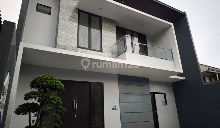 Minimalis Modern Dekat G-walk Shm Rumah Baru Citraland Surabaya 1