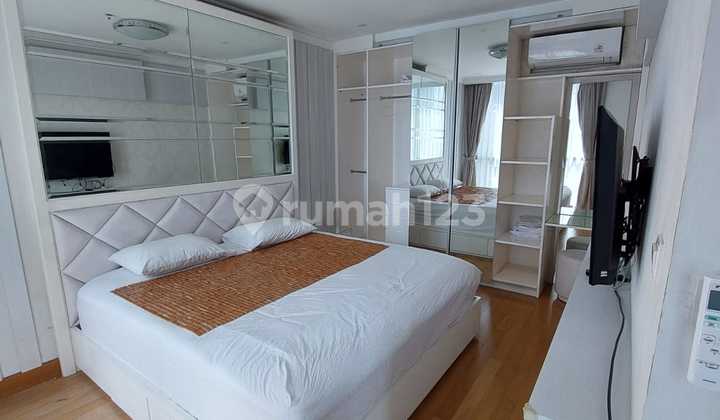 Residence 8 Senopati Furnished East Facing View to Ashta Mall