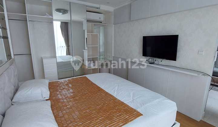 Residence 8 Senopati Furnished View Timur Ke Ashta Mall 2