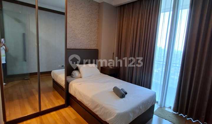 Residence 8 Type 2 Bed Fully Furnished Harga Murah View Bagus 2