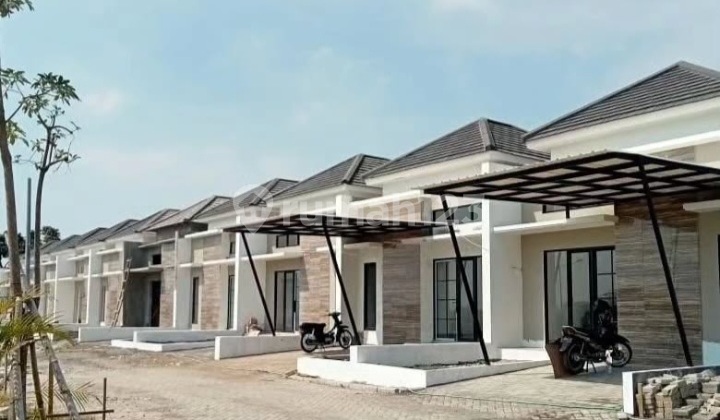 Rumah Baru Sudah Pembangunan Murah di Menganti