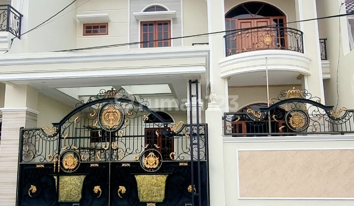 rumah cantik baru gress murah di manyar