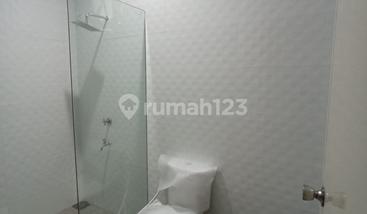 disewakan rumah siap huni bagus di manyar 2