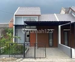 Rumah Baru Siap Huni di Dekat Karang Pilang Sepanjang Wiyung Rumah Baru Siap Huni di Dekat Karang Pilang Sepanjang Wiyung