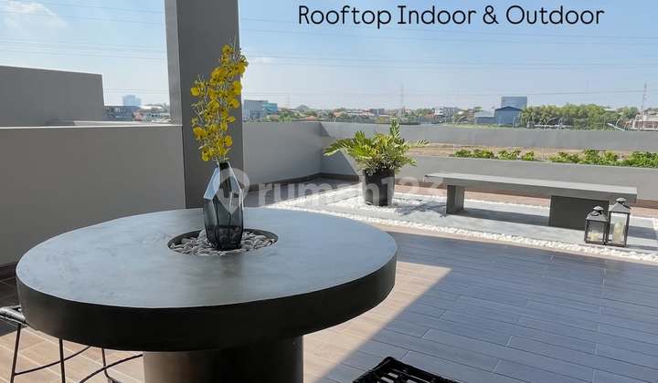 Rumah baru plus attic di citraland wiyung banyak bonus