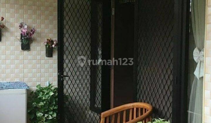 Dijual Rumah Manukan Surabaya 2 Lantai Bagus Siap Huni 2