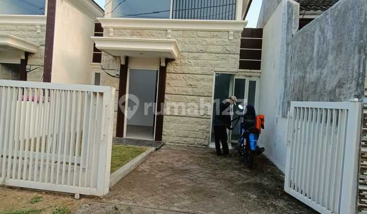 Rumah 1 lantai Golden Berry Siap Huni