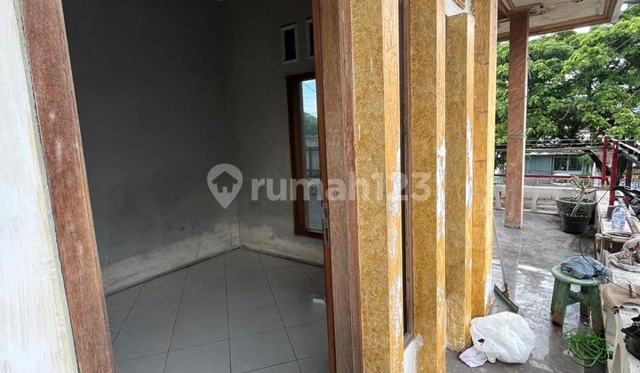 Dijual Rumah 0 jalan raya Sukomanunggal murah pool... harga dibawah pasaran 2