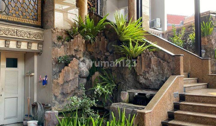 Dijual Rumah Klasik Mewah Kenjeran Di Jalan Utama Perumahan 2