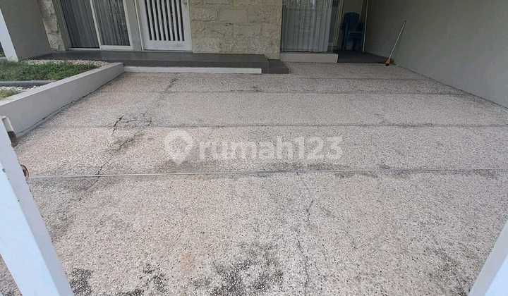 Taman Puspa Raya Citraland Utama Surabaya Taman Puspa Raya Citraland Utama Surabaya