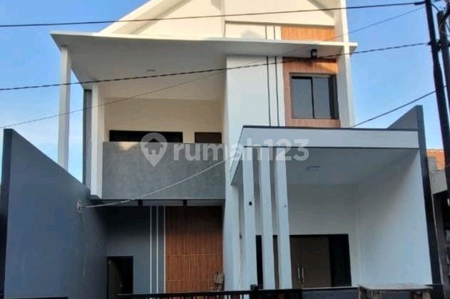 Alas Malang Surabaya House: KPR, Flood-Free, Strategic Location