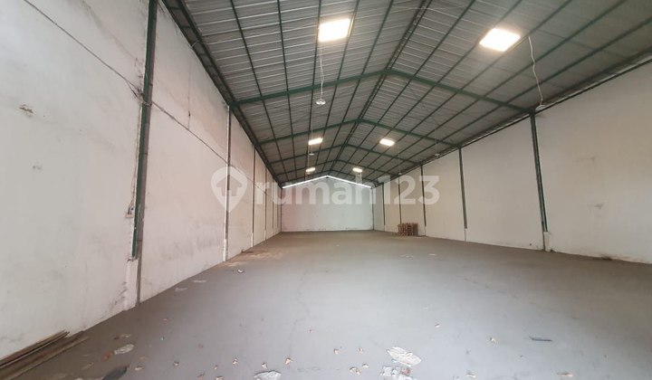 Gudang Sinar Gedangan, Ada Kantor dan Pagar 2