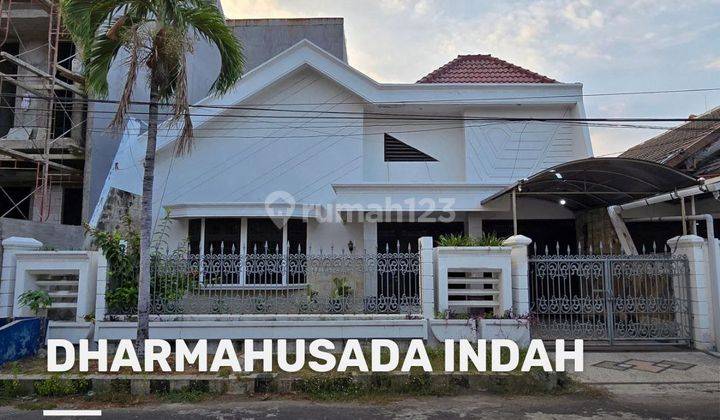 Rumah Dharmahusada Indah Utara Strategis Row 3 Mobil, Granit 1