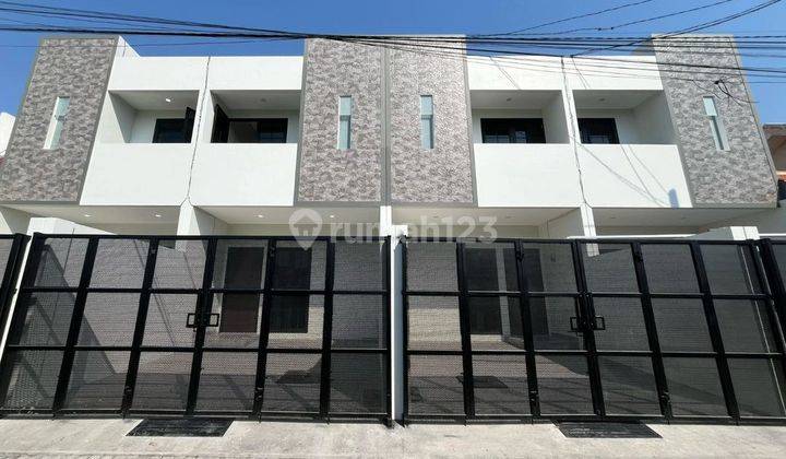 Rumah Baru Gress 2 Lantai Setro Kenjeran, Strategis 1