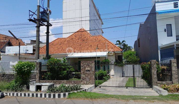 Hitung Tanah, Rumah Surabaya Pusat Jalan Prapanca Strategis 1