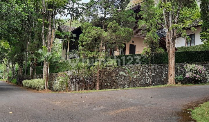 Update Harga‼️ Villa Grand Trawas Hook Full Furnished Cocok untuk Investasi Update Harga‼️ Villa Grand Trawas Hook Full Furnished Cocok untuk Investasi