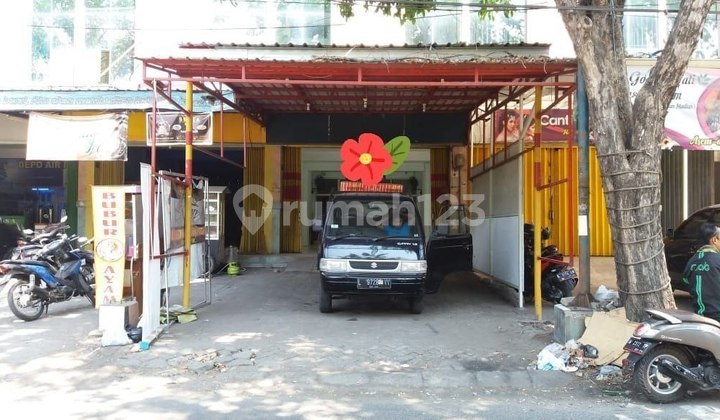 Zero Shop House Main Road *Location: West Dukuh Kupang Main Road 1