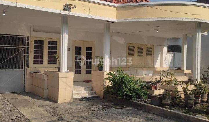 Rumah Pusat Kota Cocok Buat Segala Usaha, Strategis 1