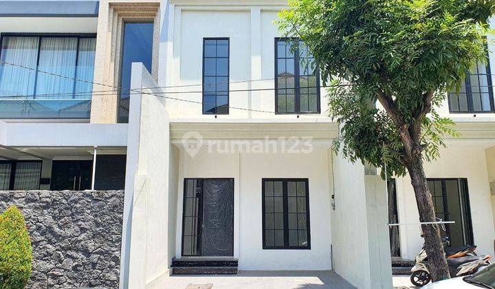 Rumah Graha Santosa New Minimalis, Row 3 Mobil 1