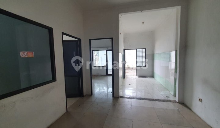 Gudang Sinar Gedangan, Ada Kantor dan Pagar 1