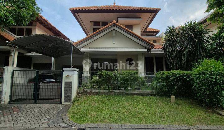 Rumah Graha Family 2 Lantai Strategis Siap Huni 1