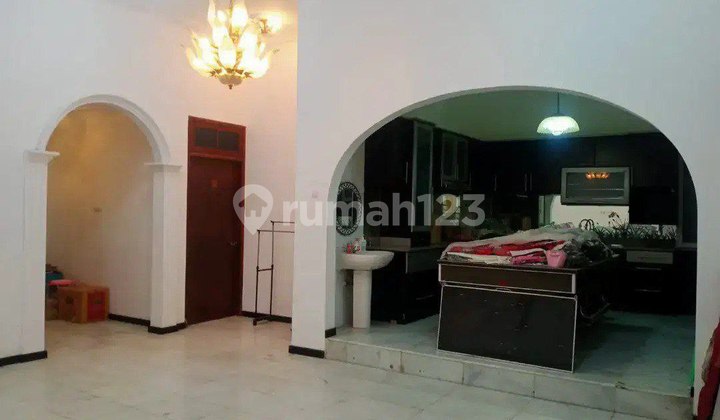 Rumah Kertajaya Indah Garasi+Carport 4 Mobil