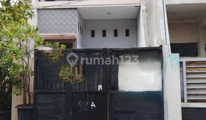 Bronggalan House 10 Minutes from Unair, Facing East 1