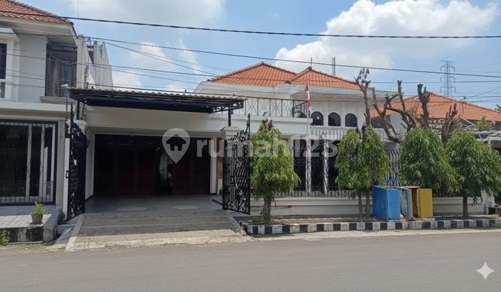 Rumah Kertajaya Indah Garasi+Carport 4 Mobil