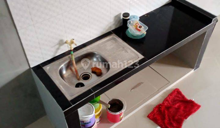 Rumah 2 lantai Dalam Cluster di Limo 4