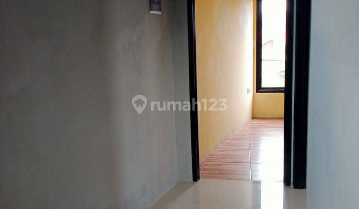 Rumah 2 lantai Dalam Cluster di Limo 7