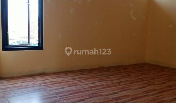 Rumah 2 lantai Dalam Cluster di Limo 10