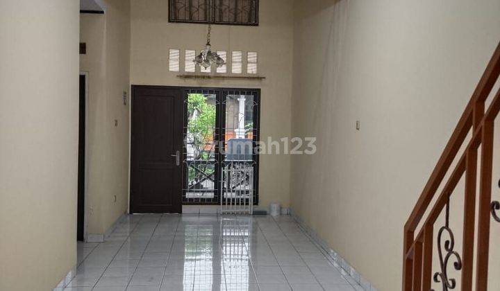 Rumah Sewa Dalam Komplek di DTC  Pancoran Mas 2