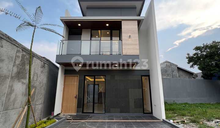 Rumah Cantik Siap Huni Di Pancoran Mas