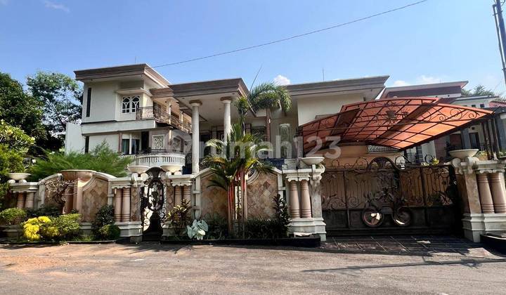 Rumah Mewah Full Furnished Lokasi Jl. Papandayan Baru Semarang 1