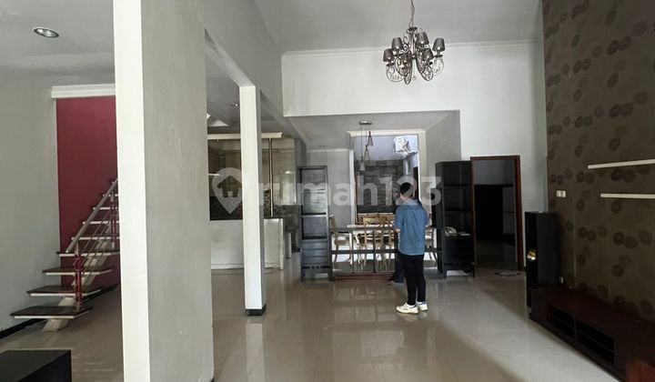 Dijual dan Disewakan Rumah Perum Graha Estetika Semarang Dijual dan Disewakan Rumah Perum Graha Estetika Semarang