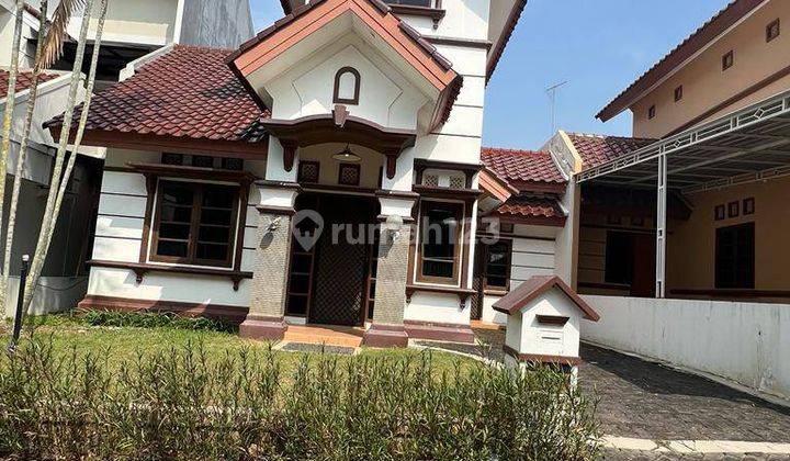 Dijual Rumah Siap Pakai di Perum Graha Taman Bunga Bsb Semarang 1