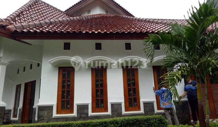 Dijual Rumah Mewah Lokasi Perum Graha Taman Bunga Bsb Semarang 2