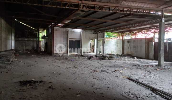 Dijual Gudang Lokasi Strategis di Jalan Utama Majapahit Semarang 1
