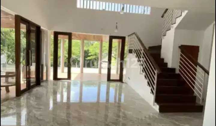 Dijual Rumah Dengan Kolam Renang di Perum Citrasun Semarang 1