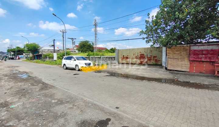 Tanah Luas Berada di Jl. Yos Sudarso Semarang 1