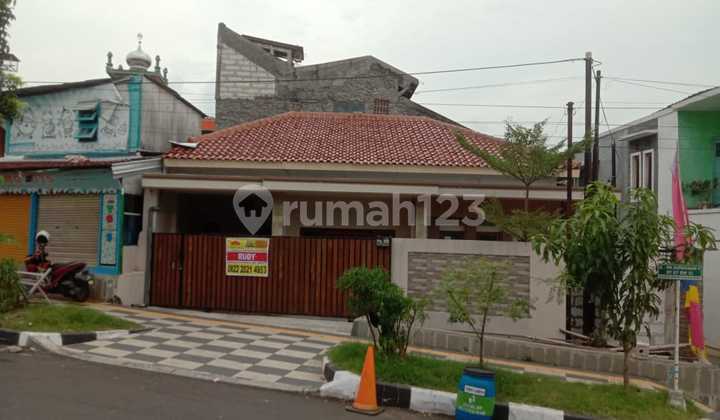 Disewakan Rumah Lokasi Strategis di Jl. Wr. Supratman Semarang 1