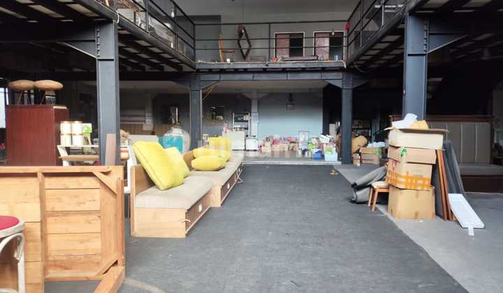 Disewakan Tempat Usaha Tengah Kota di Jl. Dr. Cipto Semarang 2