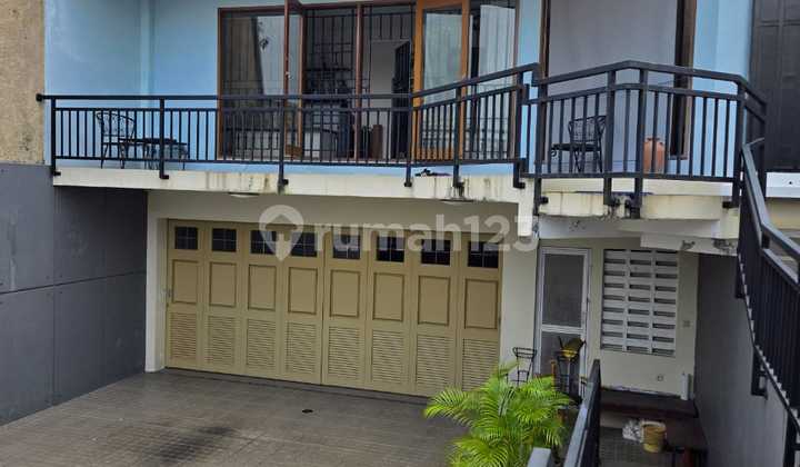 For Sale Luxury House Location Jl. Agung Semarang